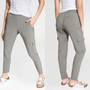 Athleta Chelsea Cargo Lined Pant in Light Asphalt 10
